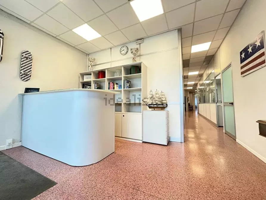 Immagine 7 di Ufficio in affitto  a Arezzo