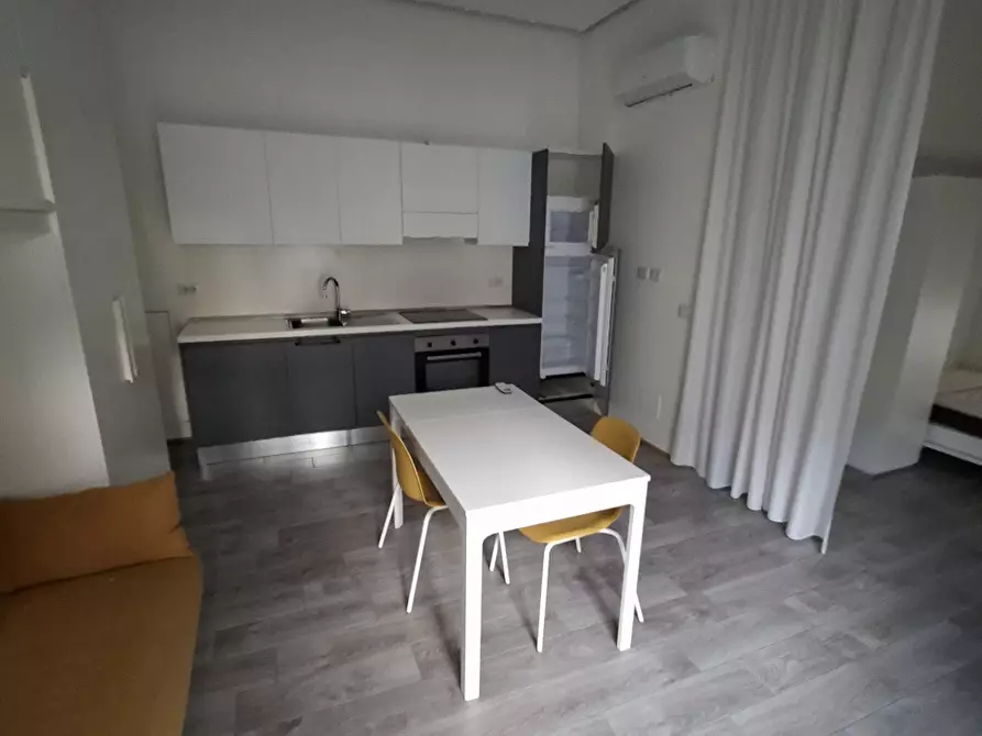 Immagine 1 di Appartamento in affitto  a Arezzo