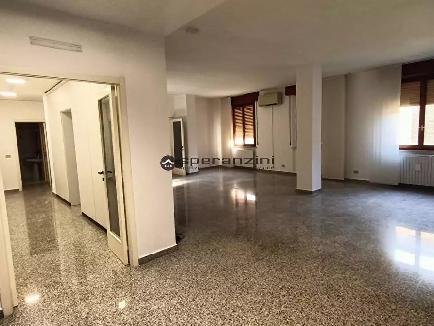 Immagine 1 di Ufficio in affitto  in via montevecchio a Fano
