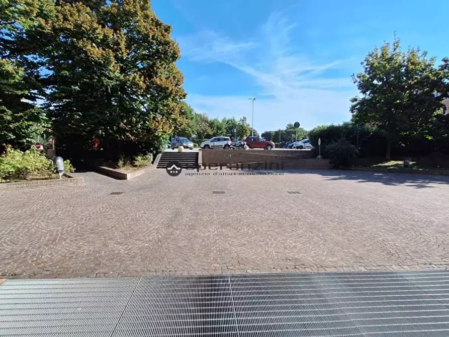 Immagine 12 di Negozio in affitto  in via Sebastiano Ceccarini a Fano