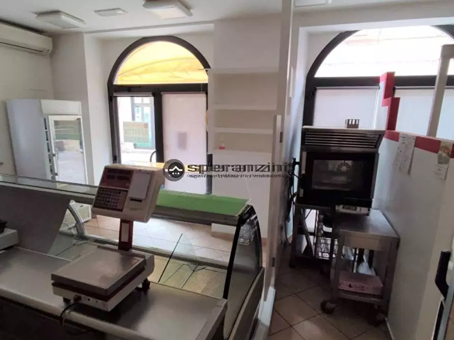 Immagine 10 di Negozio in affitto  in Via Arco D'Augusto, 23 61032 Fano PU Italia a Fano