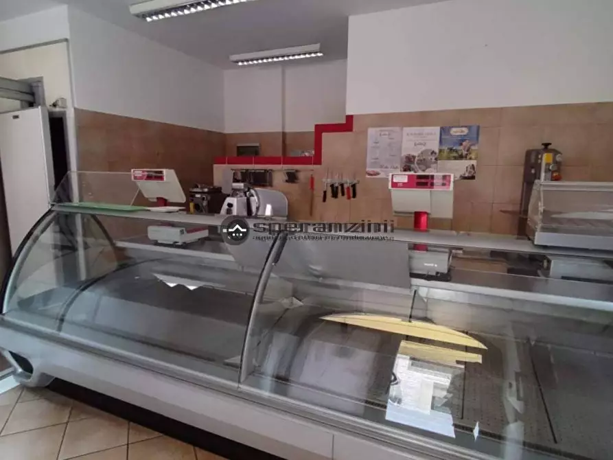 Immagine 4 di Negozio in affitto  in Via Arco D'Augusto, 23 61032 Fano PU Italia a Fano