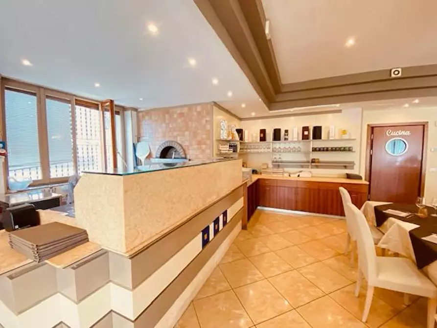 Immagine 2 di Bar / Ristorante in affitto  in via Arnaldo da Brescia,1 Orzinuovi a Orzinuovi