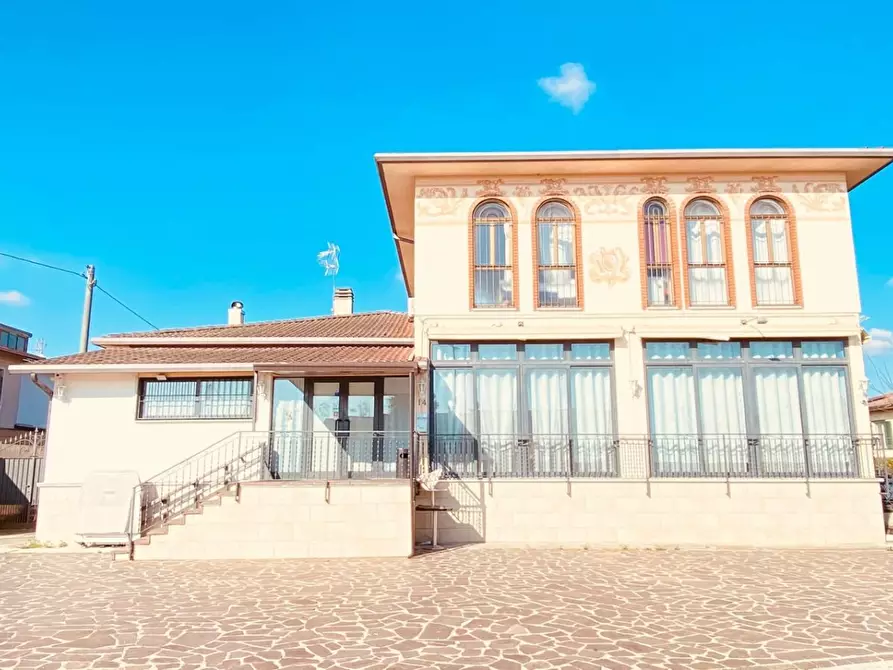 Immagine 1 di Bar / Ristorante in affitto  in Via orzinuovi a Brescia