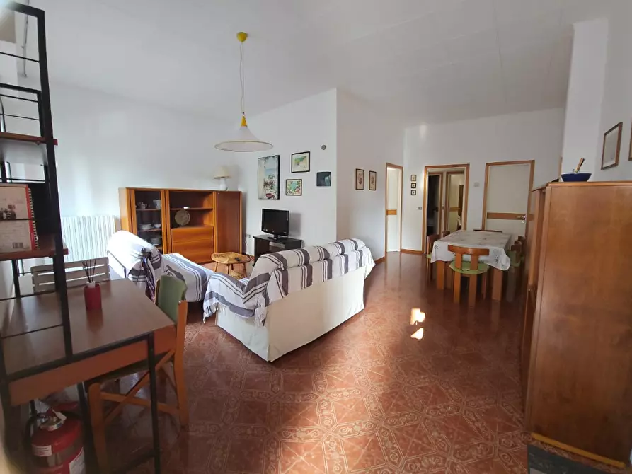 Immagine 3 di Appartamento in affitto  a Follonica