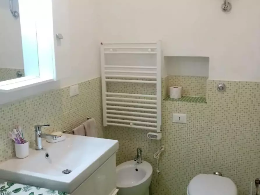 Immagine 4 di Appartamento in affitto  a Follonica