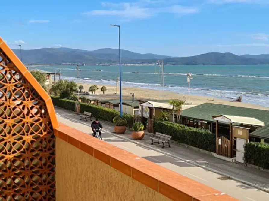 Immagine 2 di Appartamento in affitto  a Follonica