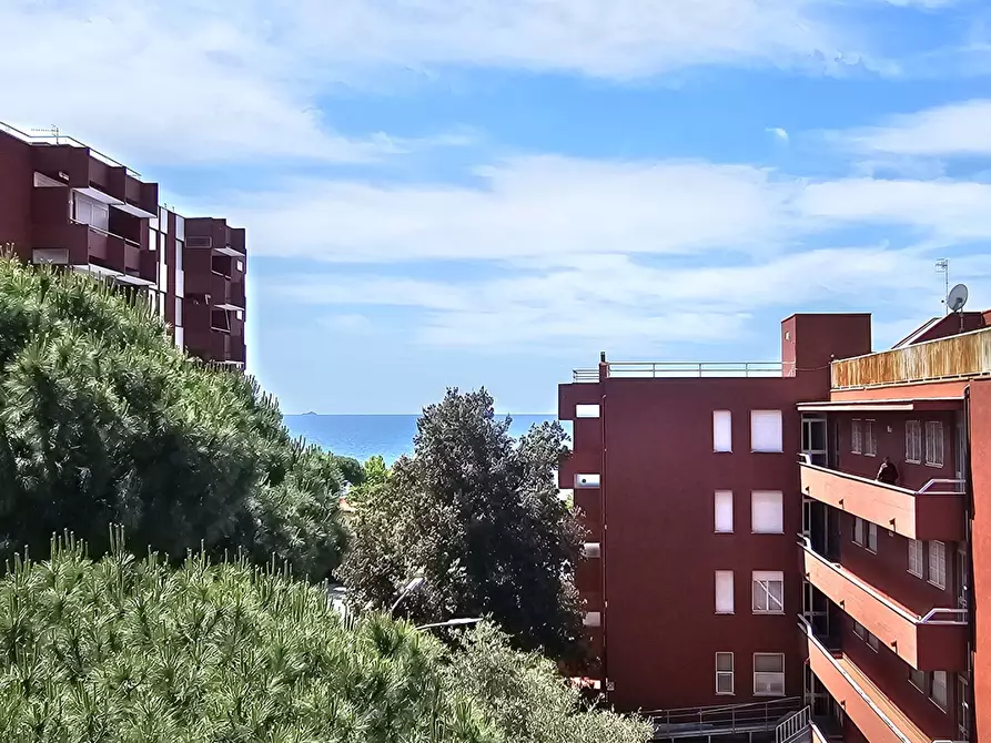 Immagine 2 di Appartamento in affitto  in via litoranea a Follonica