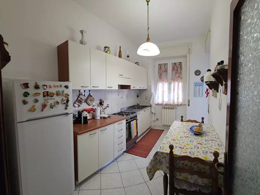 Immagine 5 di Appartamento in affitto  in Via Toscanini a Follonica