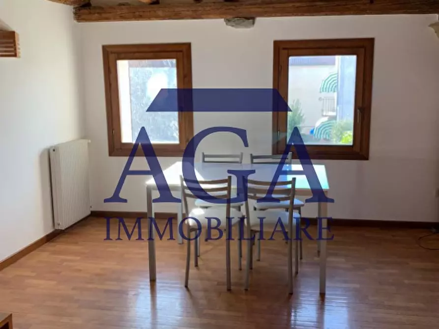 Immagine 1 di Appartamento in affitto  a Conegliano