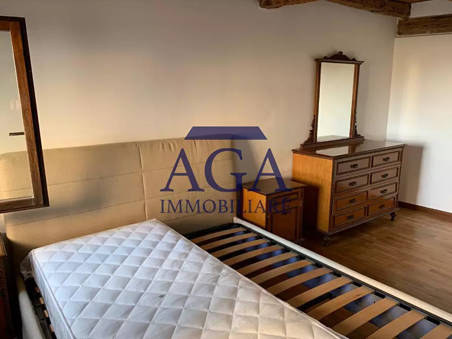 Immagine 17 di Appartamento in affitto  a Conegliano