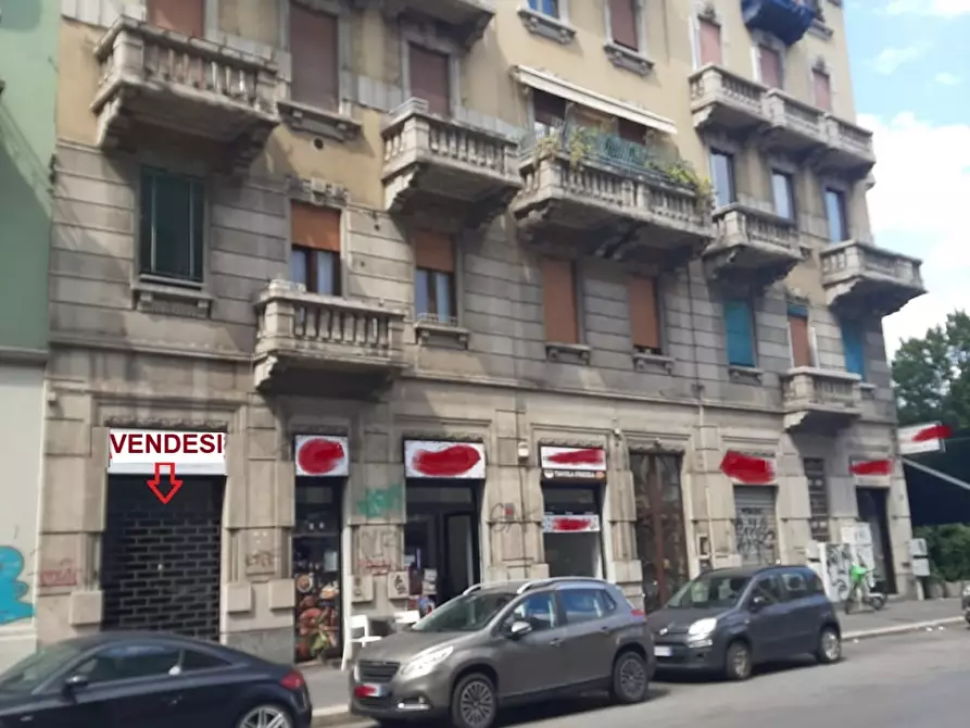 Immagine 15 di Negozio in affitto  in Via Casoretto  a Milano
