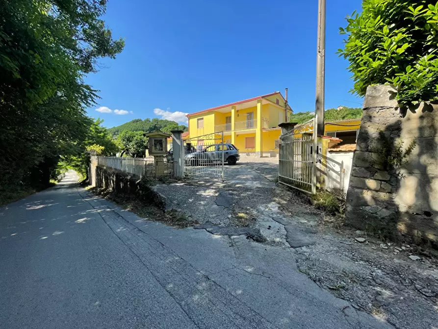 Immagine 1 di Villa in vendita  in CONTRADA BRECCETO a Ariano Irpino