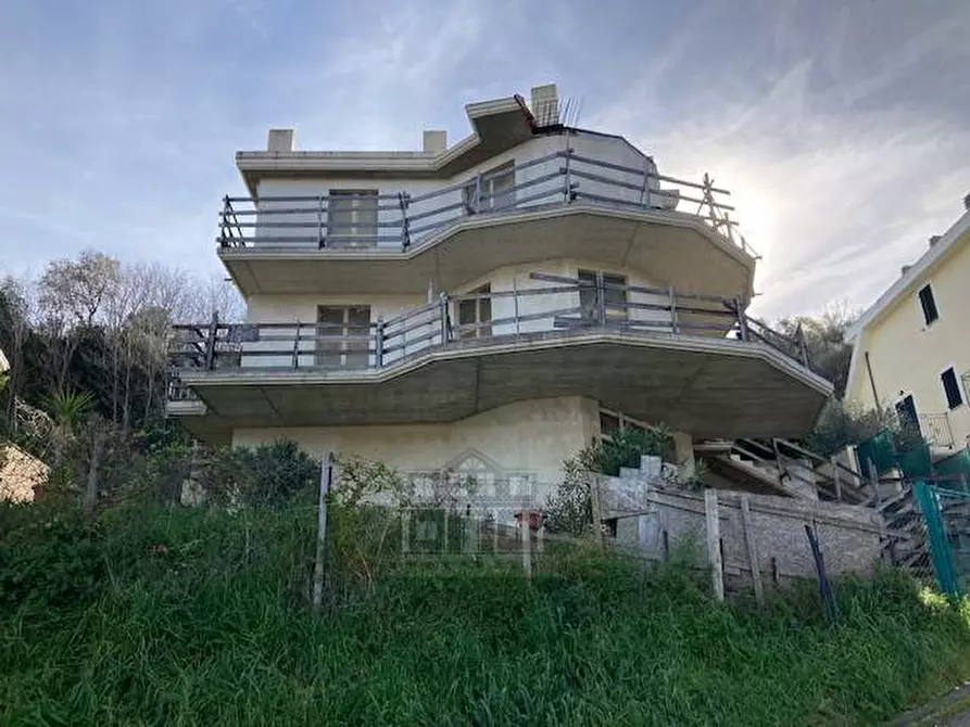 Immagine 1 di Villa in vendita  a Cupra Marittima