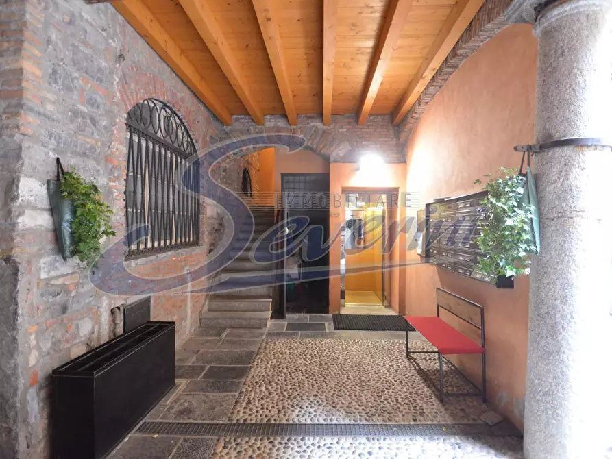 Immagine 1 di Appartamento in vendita  in Via Cinque giornate a Como