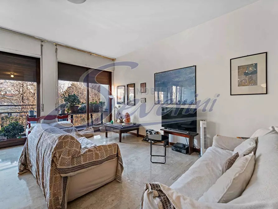 Immagine 1 di Appartamento in vendita  in VIALE VARESE a Como