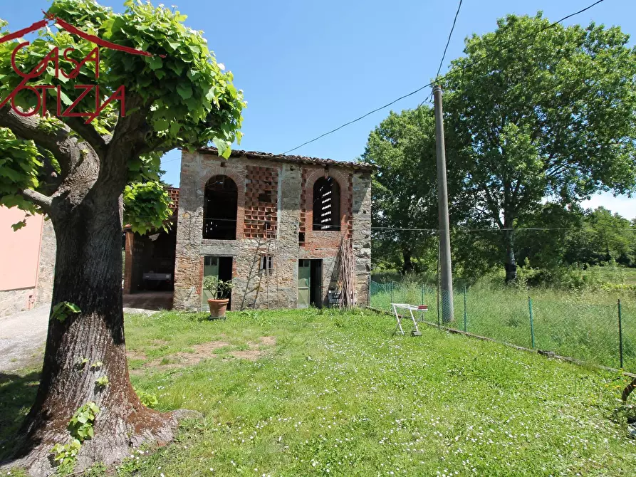 Immagine 1 di Casa indipendente in vendita  in Via Di Sottomonte a Capannori