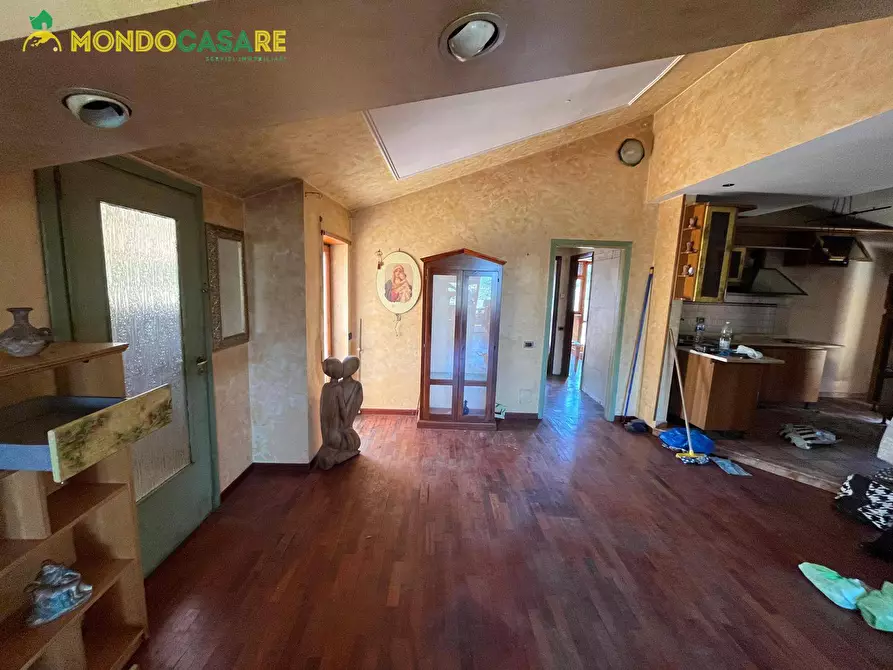 Immagine 1 di Appartamento in vendita  in via dei cioccati a Guidonia Montecelio