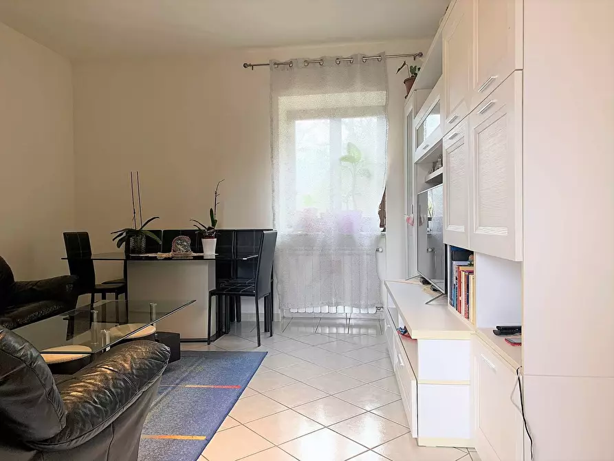 Immagine 1 di Appartamento in vendita  in Via Zara a Malnate