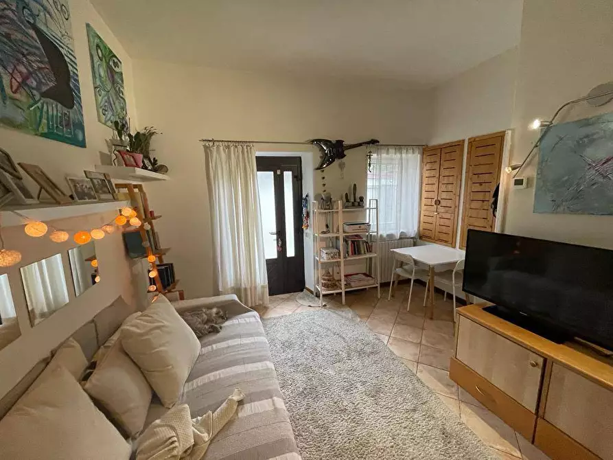 Immagine 1 di Appartamento in vendita  in Via Piave a Malnate