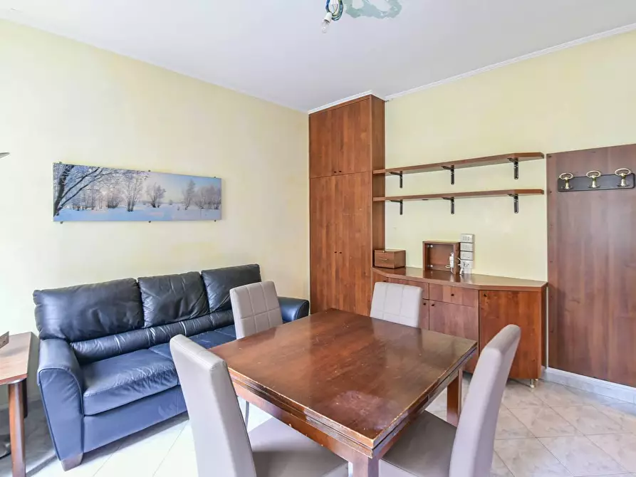 Immagine 1 di Appartamento in vendita  in Viale Delle Vittorie a Malnate