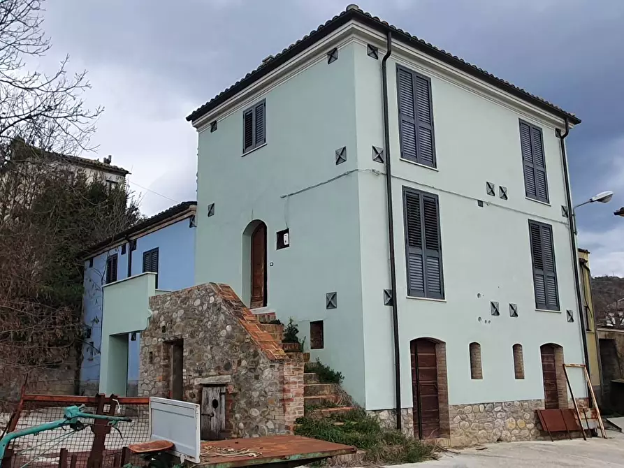 Immagine 1 di Casa indipendente in vendita  in Piane di Collevecchio a Montorio Al Vomano