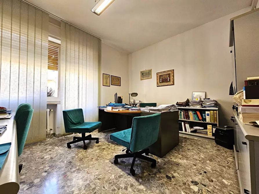 Immagine 1 di Appartamento in vendita  in via savini a Teramo