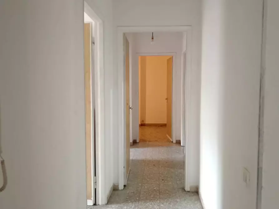 Immagine 1 di Appartamento in vendita  in piazza de Esquivel a Cagliari