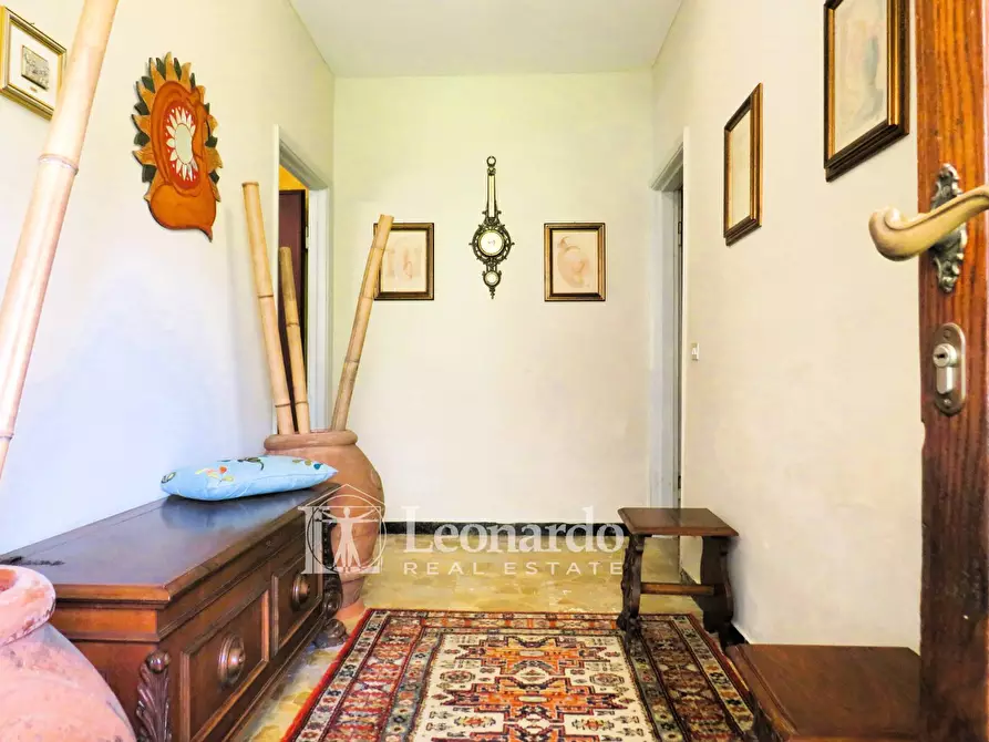 Immagine 1 di Casa indipendente in vendita  in Via di Poggio Seconda a Lucca