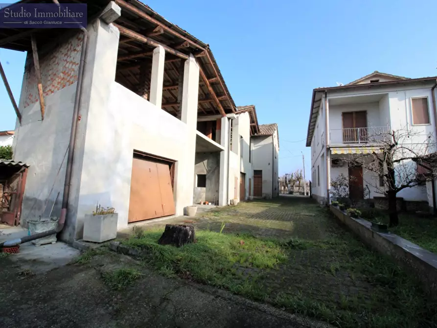 Immagine 1 di Casa indipendente in vendita  in Via Po a Bagnaria