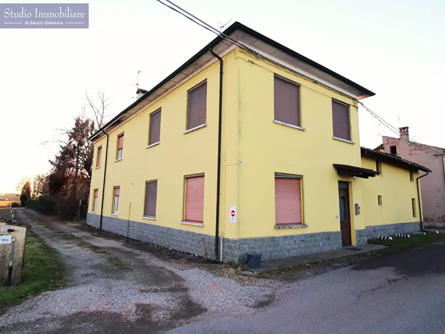Immagine 1 di Appartamento in vendita  in Via Cantone a Bressana Bottarone