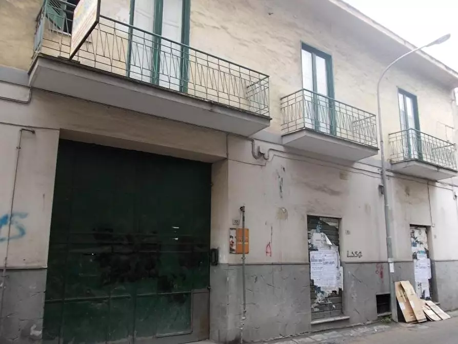 Immagine 1 di Palazzo in vendita  in via sambuci a Sant'antimo