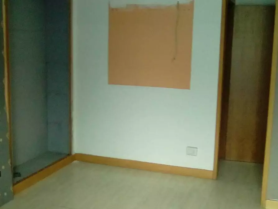 Immagine 1 di Negozio in affitto  in BASILIO DI MARTINO a Sant'antimo