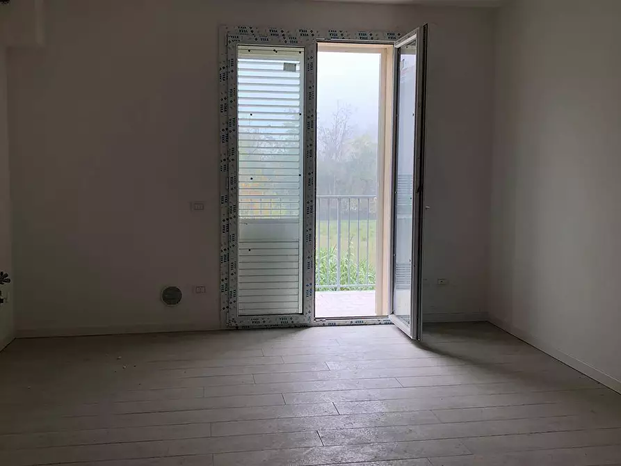 Immagine 1 di Appartamento in vendita  in via Valtellina a Cervia
