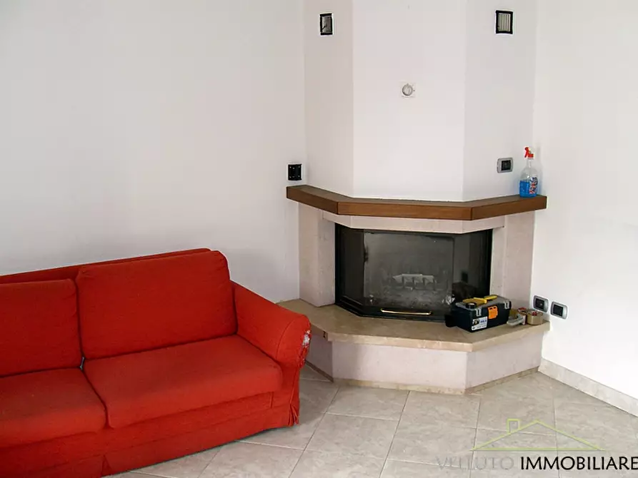Immagine 1 di Appartamento in vendita  in Via Volta a Trecastelli