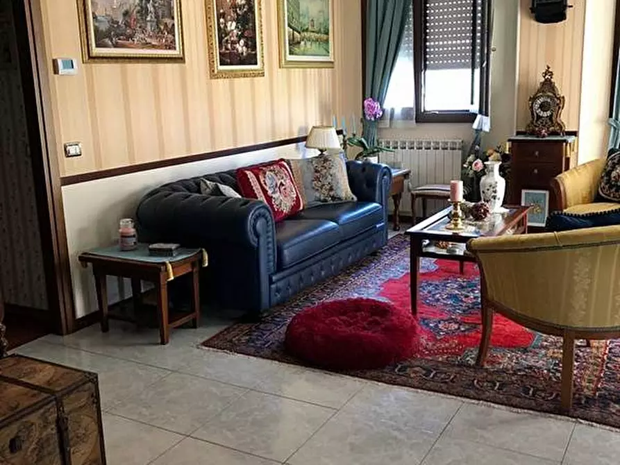 Immagine 1 di Appartamento in vendita  in Via Luigi Galvani a Senigallia