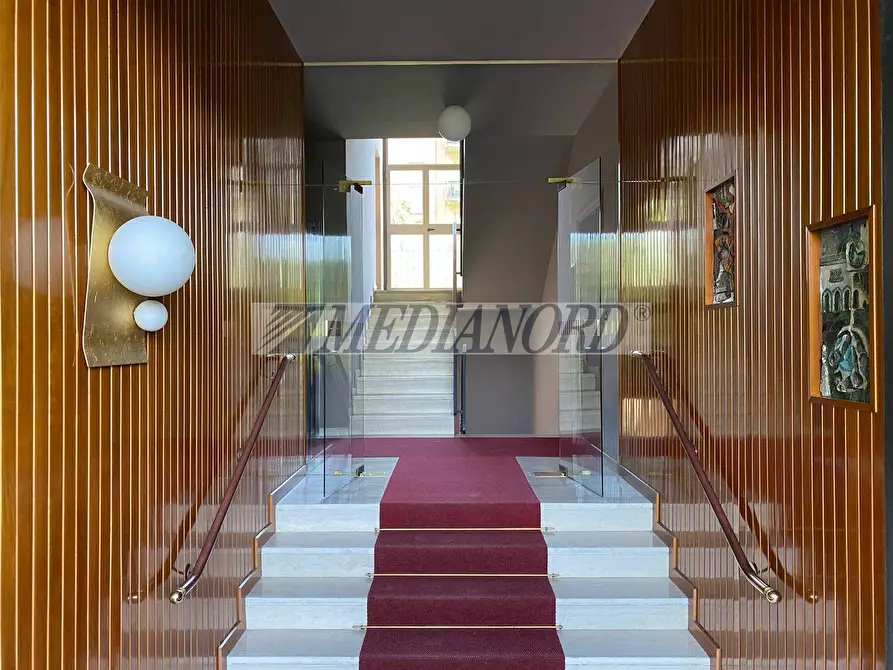 Immagine 1 di Ufficio in affitto  in via carducci a Bergamo