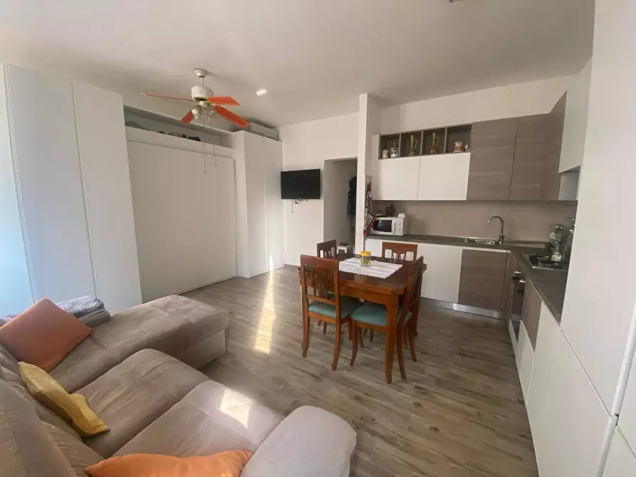 Immagine 1 di Appartamento in vendita  in VIA CADUTI DELLA LIBERAZIONE a Saronno