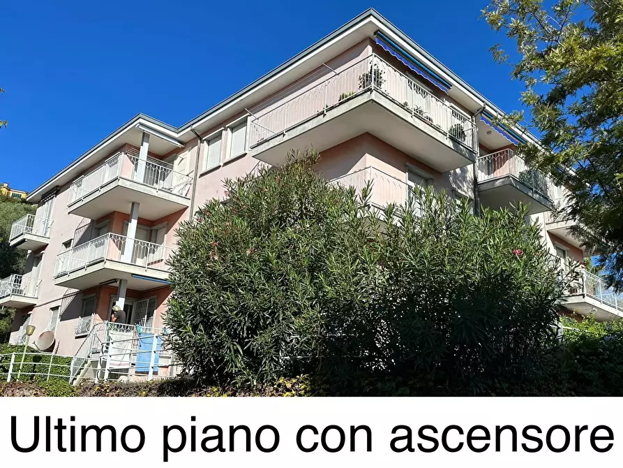 Immagine 1 di Appartamento in vendita  in via ulivi a San Bartolomeo Al Mare