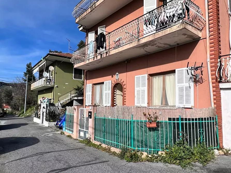 Immagine 1 di Appartamento in vendita  in Via Steria a Badalucco