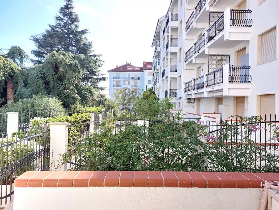 Immagine 1 di Appartamento in vendita  in Via Asilo a San Bartolomeo Al Mare