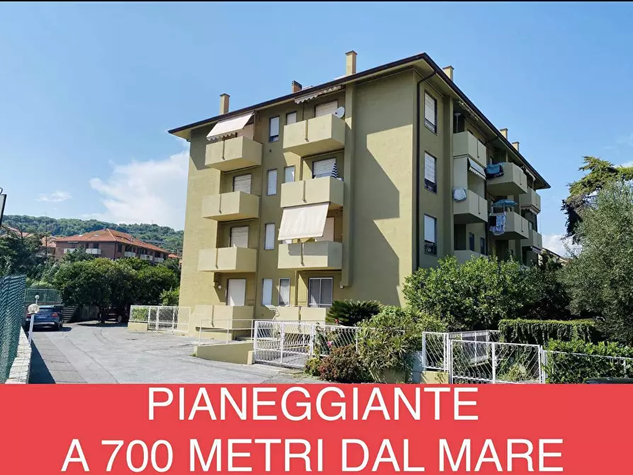 Immagine 1 di Appartamento in vendita  in Via Carlo Conti a San Bartolomeo Al Mare