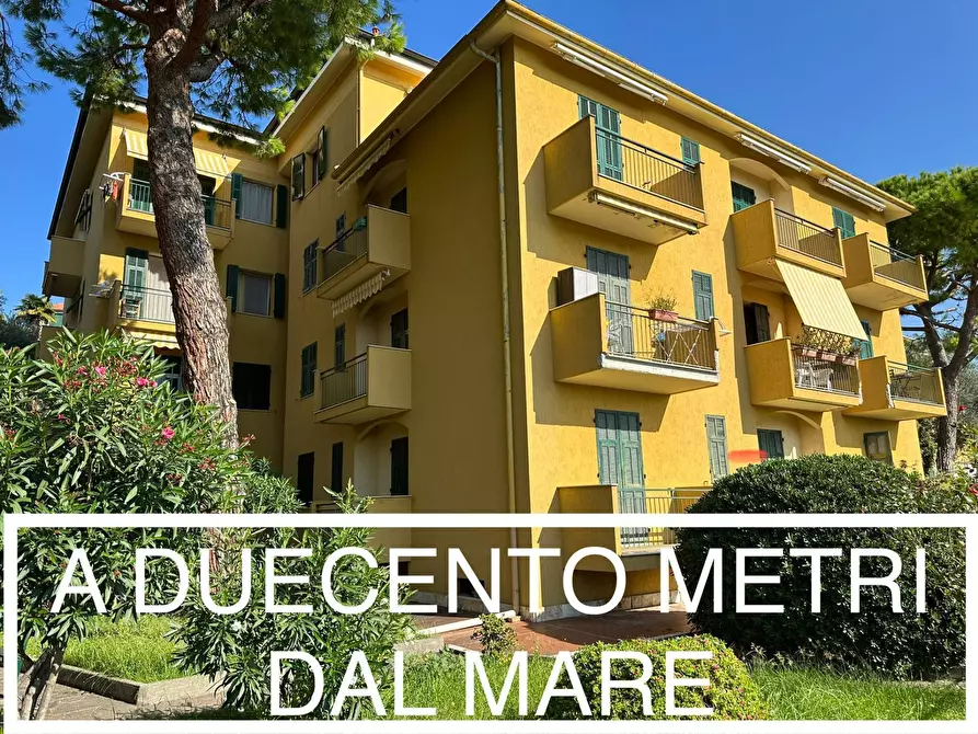 Immagine 1 di Appartamento in vendita  in Via Marconi a San Bartolomeo Al Mare