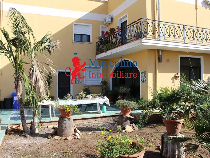 Immagine 1 di Villa in vendita  in viale Africa a Mazara Del Vallo