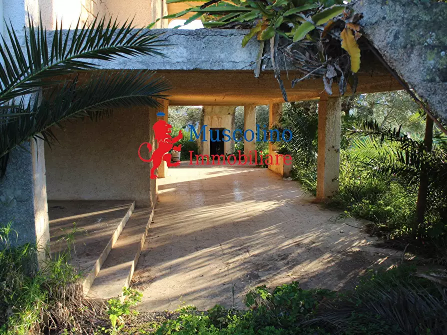 Immagine 1 di Villa in vendita  in via Marsala a Mazara Del Vallo