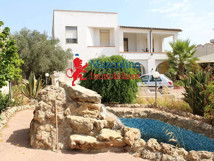 Immagine 1 di Villa in vendita  in via sulmona a Mazara Del Vallo