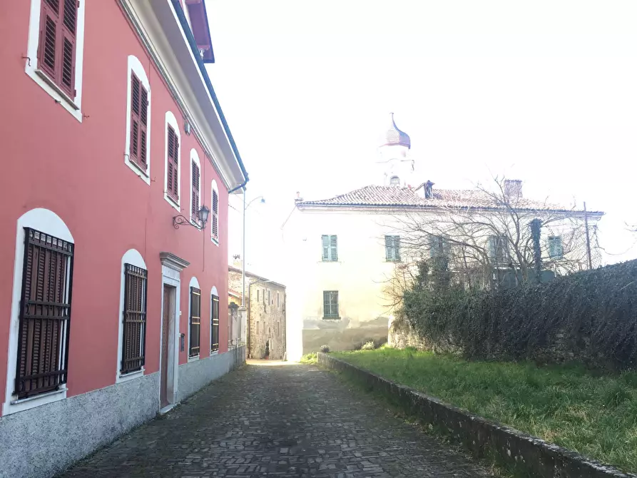 Immagine 1 di Casa indipendente in vendita  in LOCALITA' CASTELLO a Giusvalla