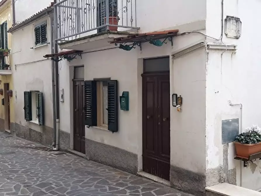 Immagine 1 di Casa indipendente in vendita  in centro storico a Manoppello