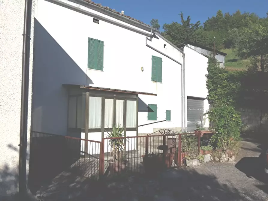 Immagine 1 di Casa indipendente in vendita  in Contrada Baccigno a Manoppello