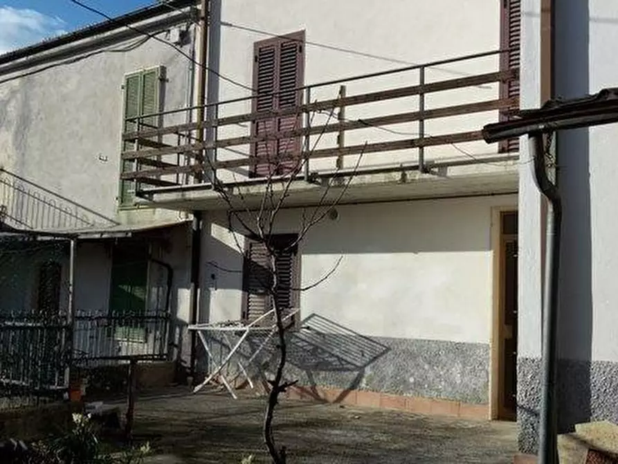 Immagine 1 di Casa indipendente in vendita  in Via Provinciale per Scafa a Abbateggio